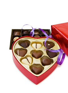 喜庆的心形巧克力盒