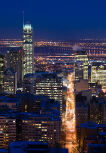 蒙特利尔摩天大楼城市景观夜景图片