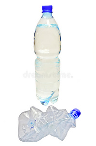 一对塑料瓶