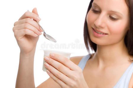 健康生活方式女人吃酸奶