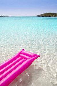 海滩浮动休息室粉色热带海景