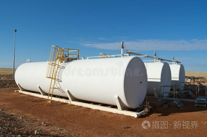下载小样发票合同问题/举报石油化工装置用气罐油田油井位置的油和水