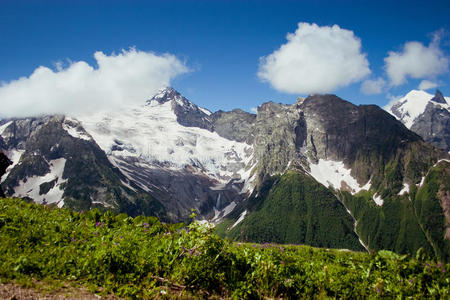 美丽的山景