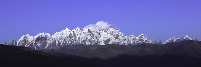 西藏南迦巴瓦山