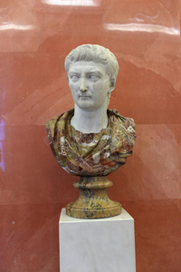 提比略皇帝的半身像