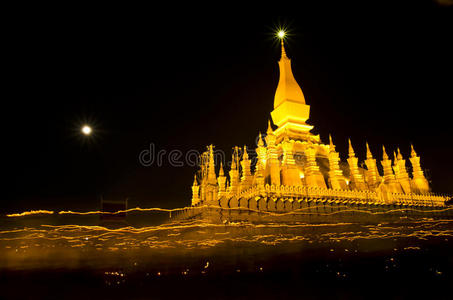 老挝法塔琅节之夜