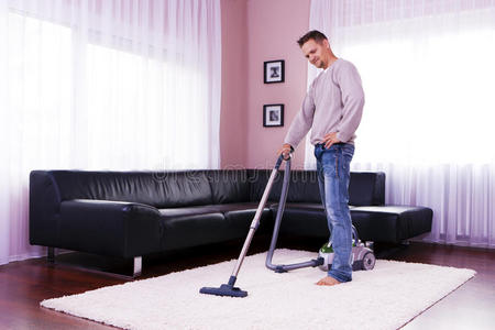 地毯 清洁 男朋友 男孩 污垢 地板 清洁剂 打扫 美丽的