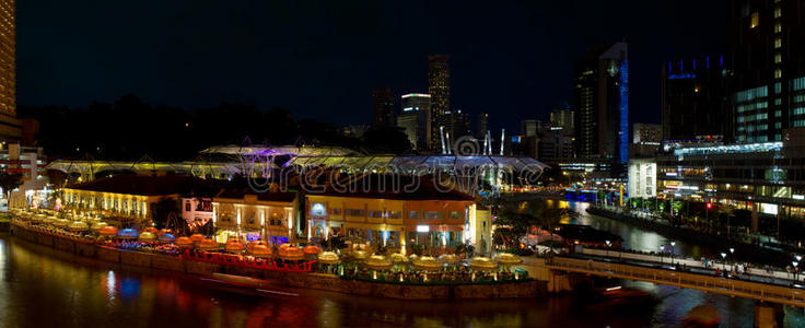 新加坡克拉克码头夜景全景图图片