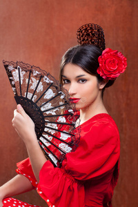 吉普赛弗拉门戈舞者西班牙红玫瑰女孩