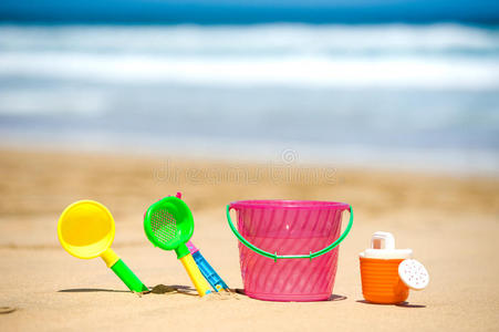 fuerteventura海滩上的儿童玩具