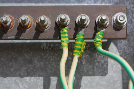 电线连接