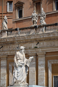 梵蒂冈的圣保罗雕像