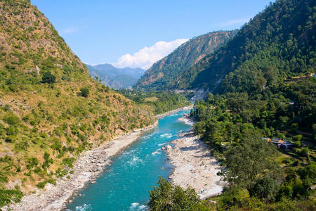 喜马拉雅山脉的恒河图片