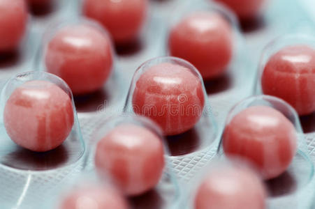 红色药丸