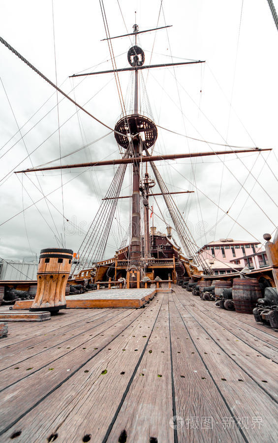 盖洛内海王星船大样图