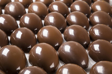 在巧克力工厂里的几个复活节彩蛋。