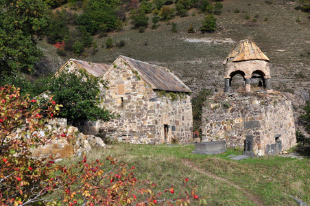 在亚美尼亚的古代 Srbanes 修道院。