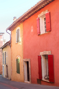 鲁西永，普罗旺斯，法国色彩缤纷的房子