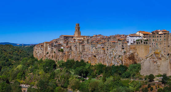 皮蒂利亚诺托斯卡纳意大利中世纪小镇