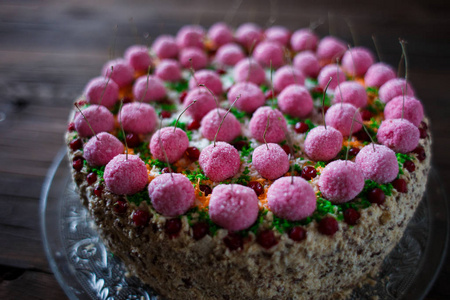 蛋糕与糖樱桃木的背景图片