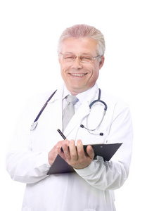 自信的医学博士，在白色背景上的肖像