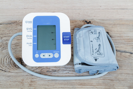 自动血压监视器