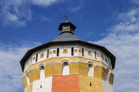 古代俄罗斯修道院的塔