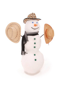 白色雪人围巾和三个帽子