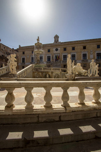 意大利巴勒莫比勒陀利亚广场的耻辱喷泉