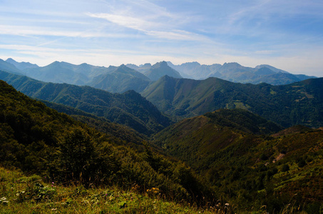 美丽的风景与山