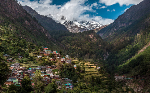 村庄 Tosh 在喜马拉雅山