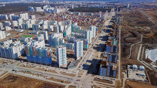 叶卡捷琳堡新区的全景, 新的房子和建筑。俄罗斯