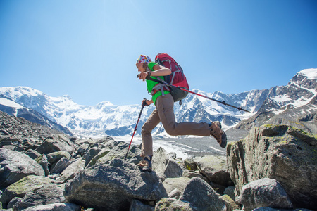 附近的 Belukha 山，最高在西伯利亚的徒步旅行者