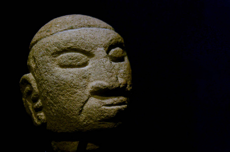 哥斯达黎加古代石雕雕塑图片