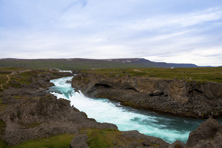 神的 Godafoss 瀑布