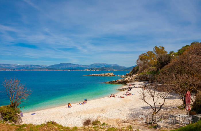 海滩大胆天体浴场美女_国外海滩天体浴场_天体浴场 海滩 男女