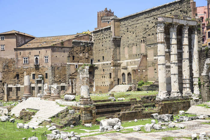 罗马 trajan 市场的废墟和奥古斯都的论坛与帝国罗马的火星神庙