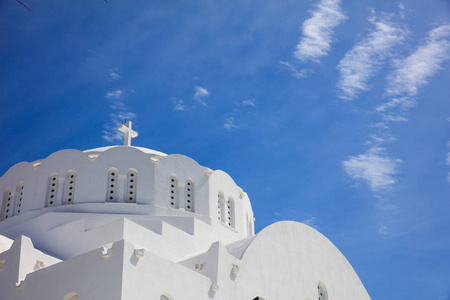 白色的教堂，在圣托里尼岛希腊