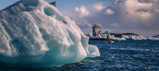 Jokulsarlon2018年5月05日 冰岛 Jokulsarlon 的冰山泻湖