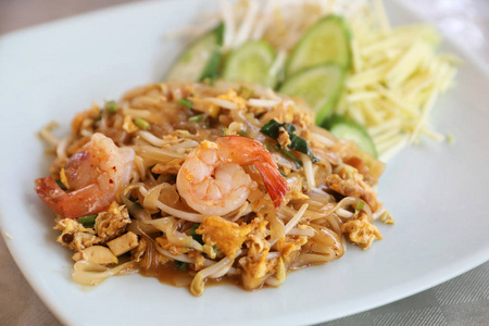 泰式虾垫泰国面条, 上面有虾, 泰国菜