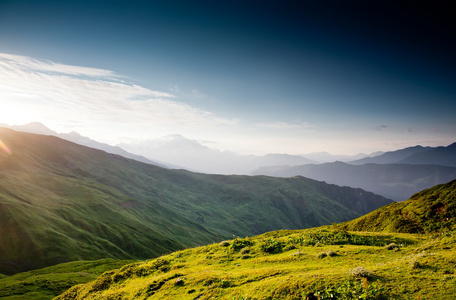 美丽的风景，与山