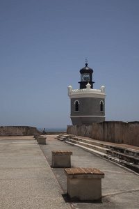 灯塔, 海, 光, 海洋, 天空, 建筑, 海岸, 塔, 蓝色, 建筑, 水, 旅行, 航海, 地标, 灯塔, 海岸线, 白色