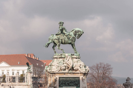 在历史的皇家宫殿在布达城堡区 Eugen 王子 Savoyai 骑马雕像