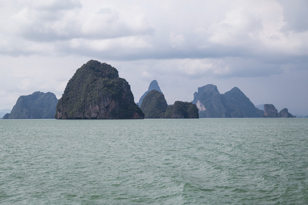 攀牙湾，泰国安达曼海的岛屿