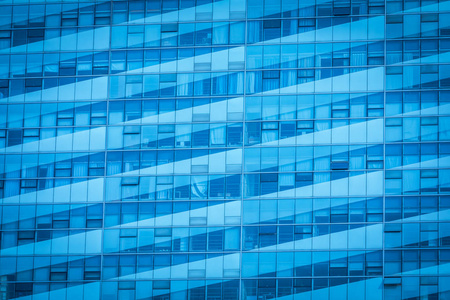 蓝色玻璃办公大楼