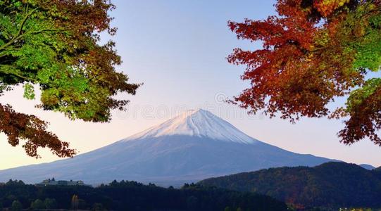 富士山全景图片
