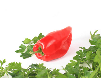 孤立在白色背景上的新鲜辣椒蔬菜