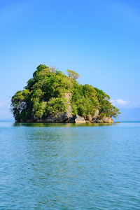 海洋的蓝色水岛