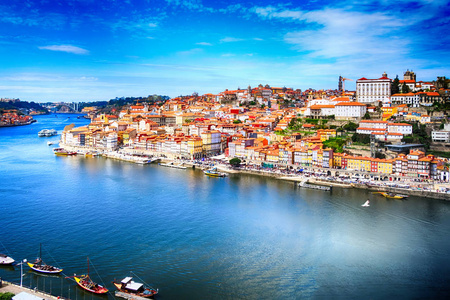波尔图, 葡萄牙老城景观与杜罗河河