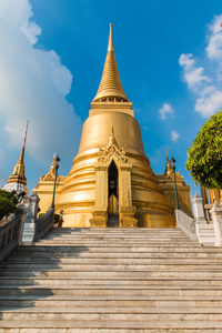 殿的翡翠佛正式名称 Wat Phra 寺拉达纳 Satsadaram 在曼谷，泰国